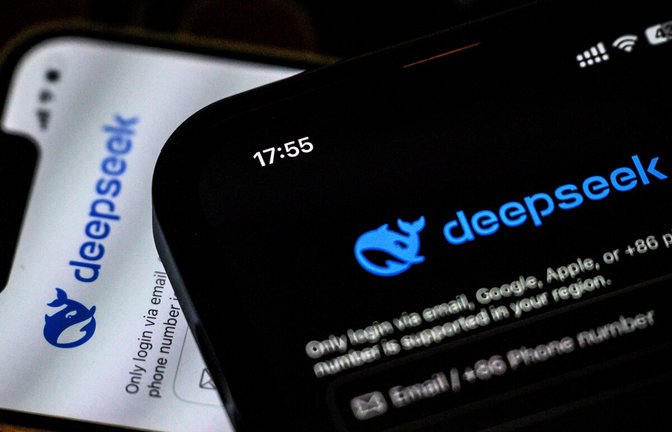 Die KI-App des chinesischen Herstellers Deepseek wurde zuletzt häufiger heruntergeladen als die der US-Konkurrenz.<span class='image-autor'>Foto: /</span>