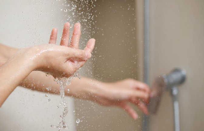 Nach dem Duschen sollten Sie unmittelbar lüften.<span class='image-autor'>Foto: fongbeerredhot / shutterstock.com</span>