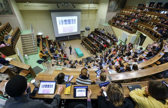 Forschungsministerin Bär (CSU) sieht die Reformpläne in den Regierungsfraktionen nicht mehr unterstützt. (Symbolbild)<span class='image-autor'>Foto: Jan Woitas/dpa</span>
