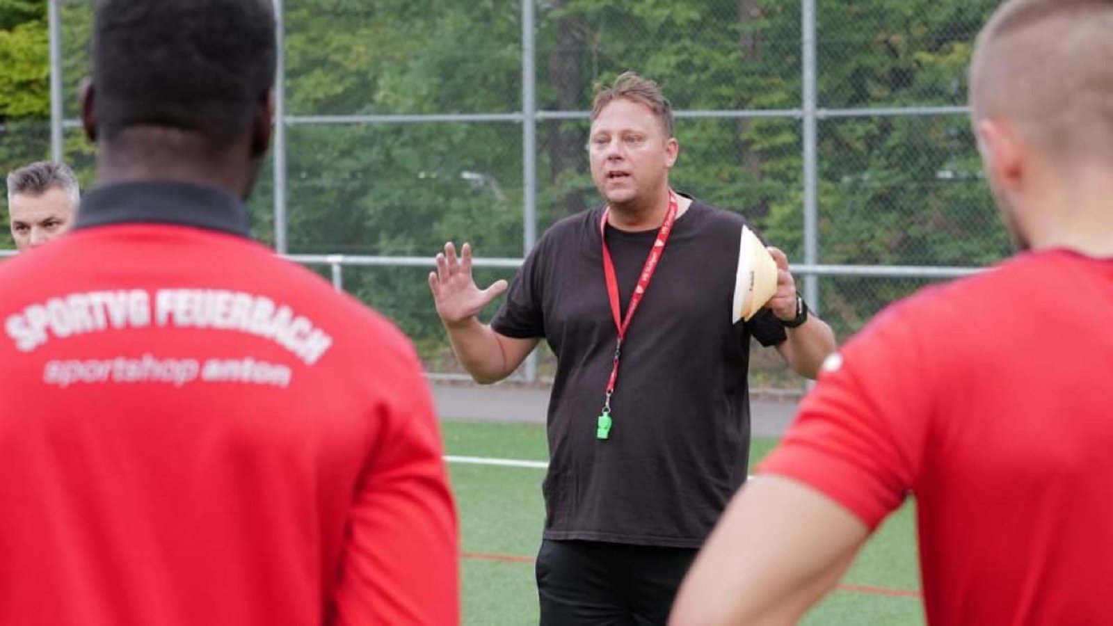 Doe Sportvg Feuerbach hat unter dem Trainer Sven Damnig in dieser Saison bislang elf Punkte gesammelt.Archiv/Bergmann Doe Sportvg Feuerbach hat unter dem Trainer Sven Damnig in dieser Saison bislang elf Punkte gesammelt.Archiv/Bergmann
