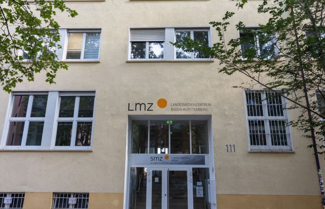 Das innere des Landesmedienzentrums soll bestens ausgestattet sein - mit Kreditkarten wurden Investitionen getätigt, die laut Rechnungshof jenseits von Gut und Böse sind.<span class='image-autor'>Lichtgut/Leif Piechowski</span>