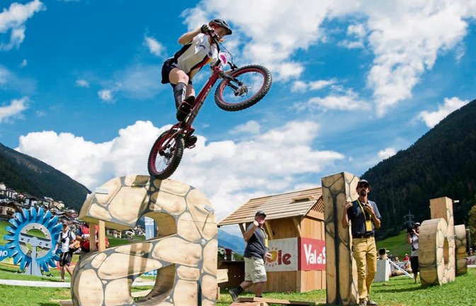 Hoch hinaus ging es für Nina Reichenbach bei der Trial-WM in den Dolomiten. Die Ötisheimerin sicherte sich den Titel bei den Frauen. Foto: privat