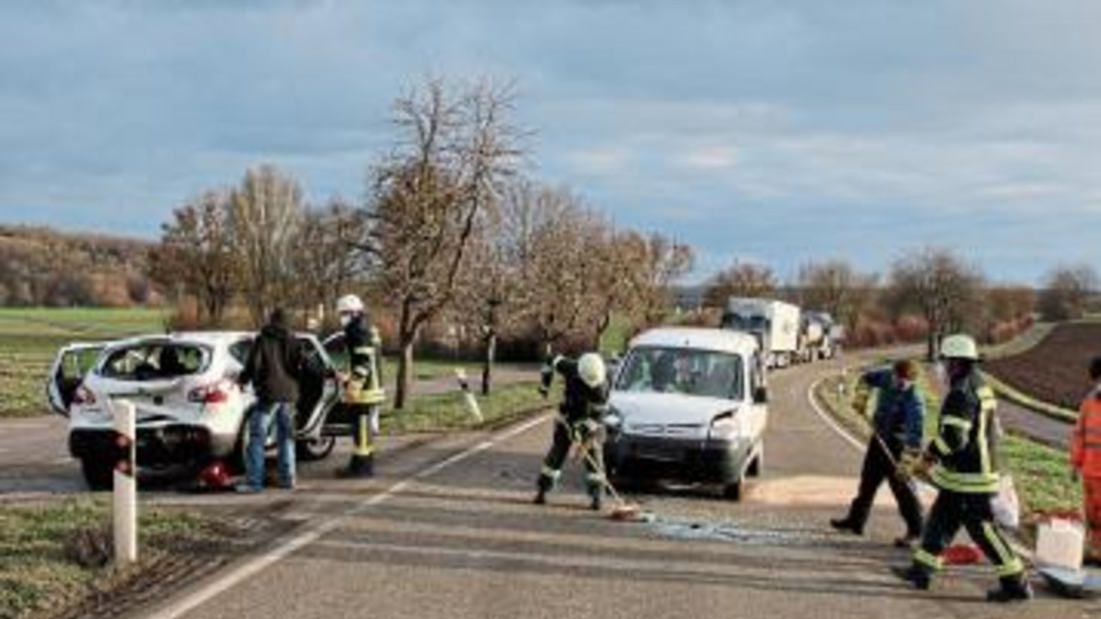 Unfall gestern zwischen Kleinglattbach und Ensingen. Foto: Bögel Unfall gestern zwischen Kleinglattbach und Ensingen. Foto: Bögel