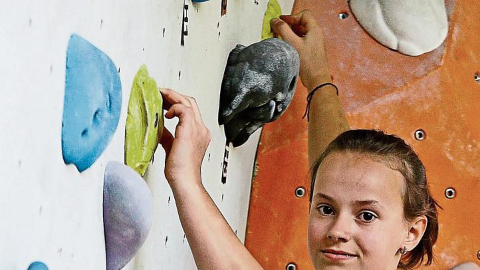 Sie liebt Sportarten mit dem Gewissen Kick: Griffkünstlerin Kathrin Stenzel Foto: Baumann Sie liebt Sportarten mit dem Gewissen Kick: Griffkünstlerin Kathrin Stenzel Foto: Baumann