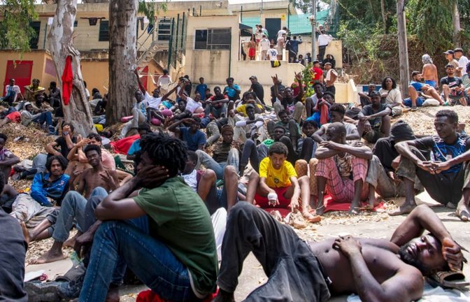 Ansturm vor allem junger Männer: Migranten überrannten am Freitag die spanische Exklave Ceuta<span class='image-autor'>Antonio Sempere/AP/dpa</span>