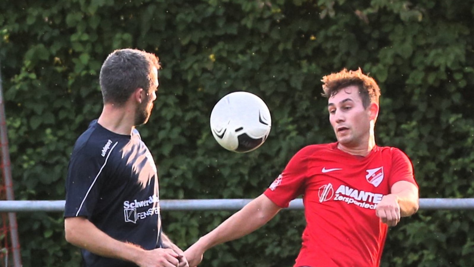 Im Pokal hat sich der SV Horrheim (rechts Oliver Seidel) gegen den neuen Ligakonkurrenten SGM Sachsenheim durchgesetzt. Morgen spielt der Aufsteiger daheim gegen den TSV Bönnigheim. Im Pokal hat sich der SV Horrheim (rechts Oliver Seidel) gegen den neuen Ligakonkurrenten SGM Sachsenheim durchgesetzt. Morgen spielt der Aufsteiger daheim gegen den TSV Bönnigheim.