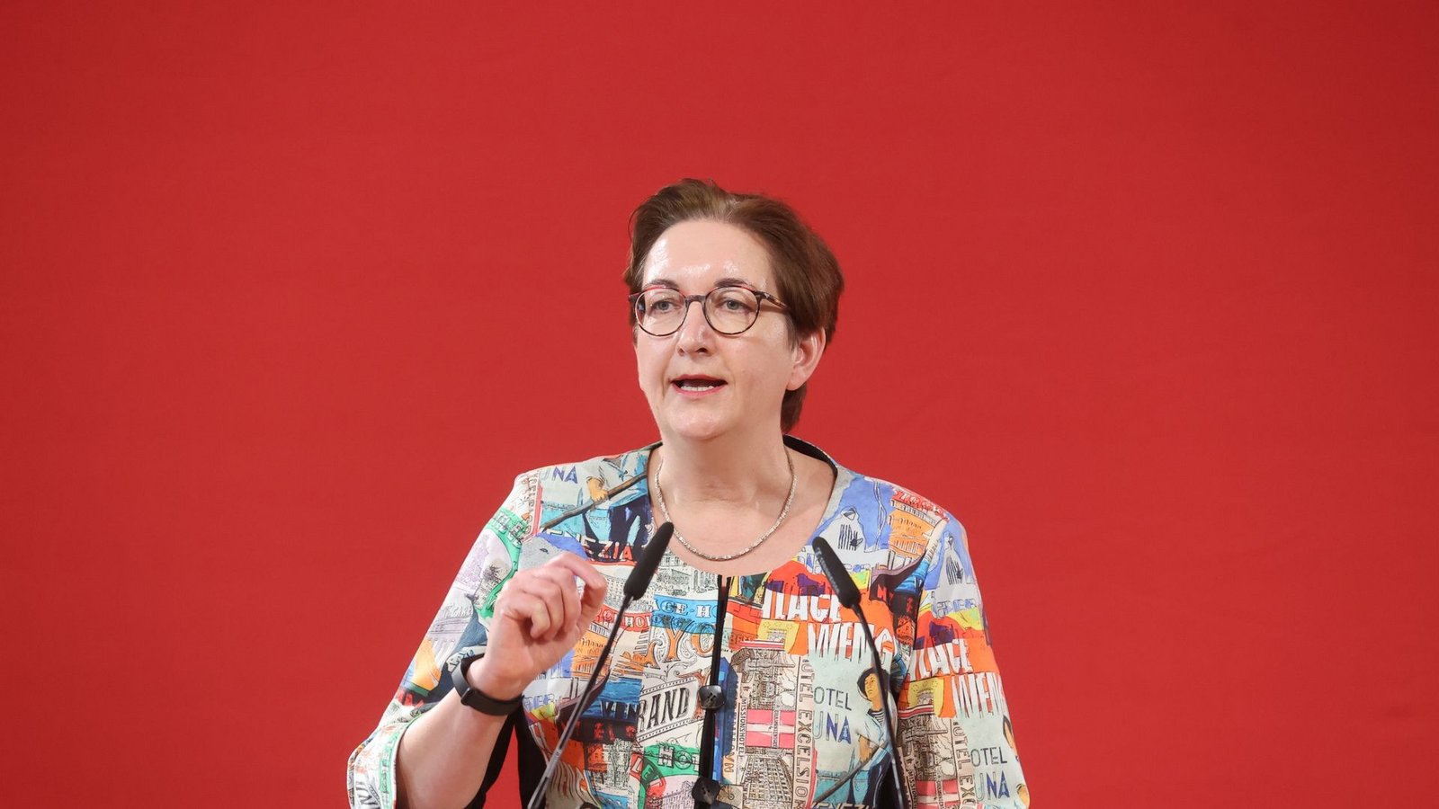 Bundesbauministerin Klara Geywitz ist mit Blick auf die demografische Entwicklung in Deutschland besorgt.Foto: Bodo Schackow/dpa