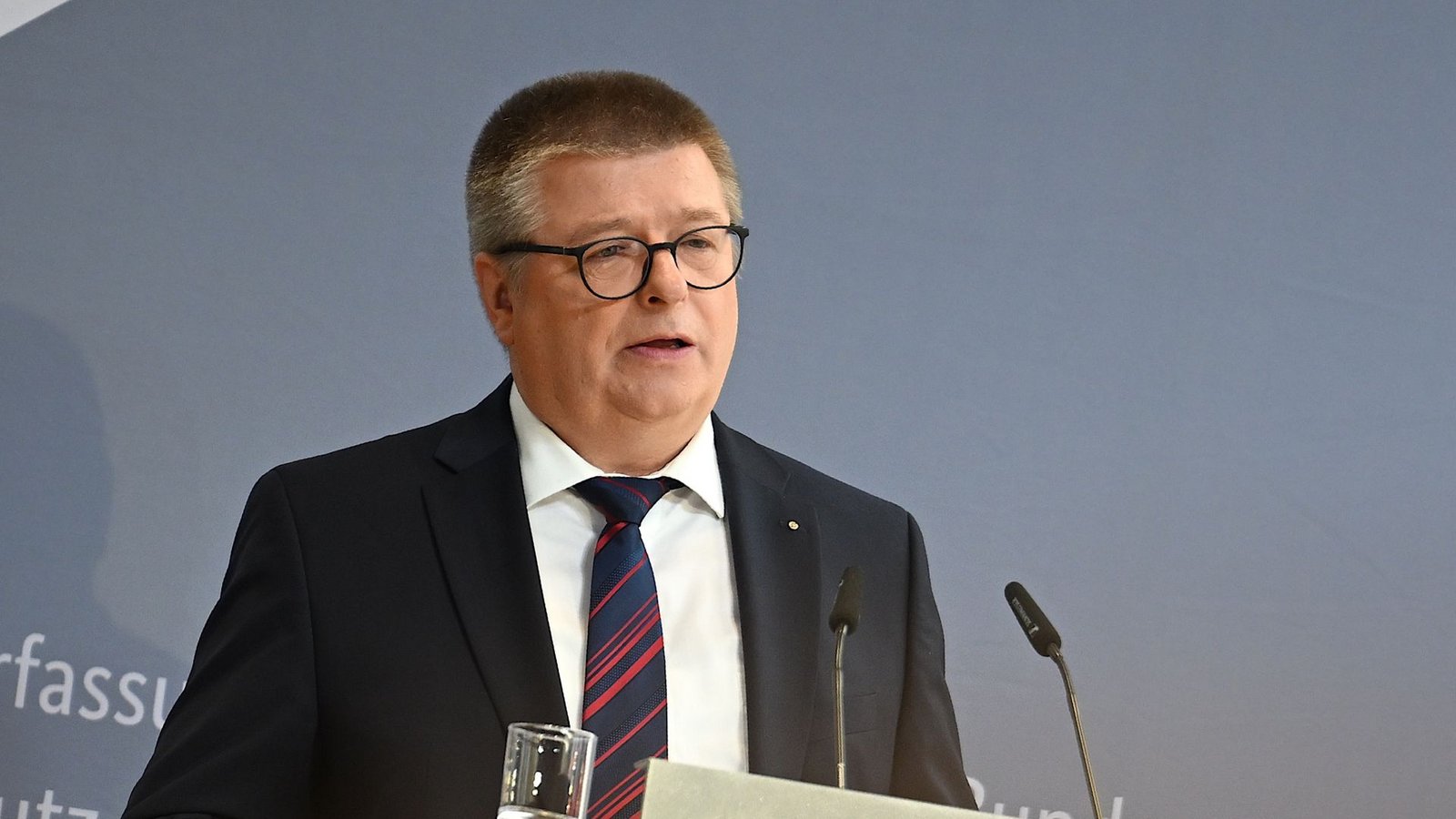 Verfassungsschutzpräsident Thomas Haldenwang sieht zahlreiche Herausforderungen für die Sicherheitslage.Foto: Britta Pedersen/dpa/Britta Pedersen Verfassungsschutzpräsident Thomas Haldenwang sieht zahlreiche Herausforderungen für die Sicherheitslage.Foto: Britta Pedersen/dpa/Britta Pedersen