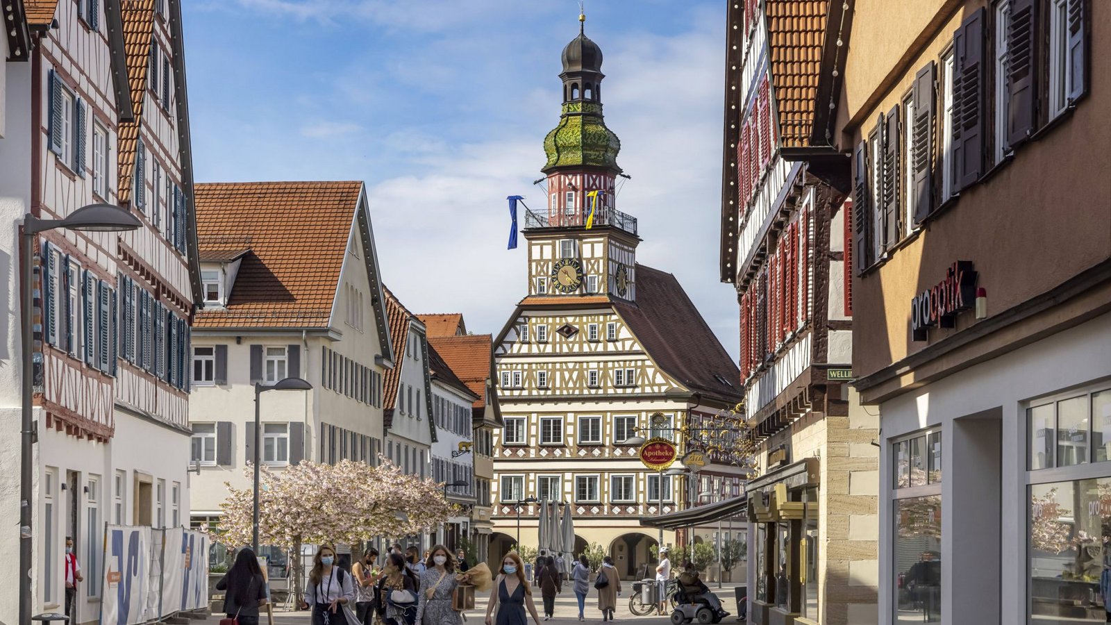 Wahrzeichen der Stadt: das Rathaus von Kirchheim/TeckFoto: imago images//nulf Hettrich via www.imago-images.de Wahrzeichen der Stadt: das Rathaus von Kirchheim/TeckFoto: imago images//nulf Hettrich via www.imago-images.de