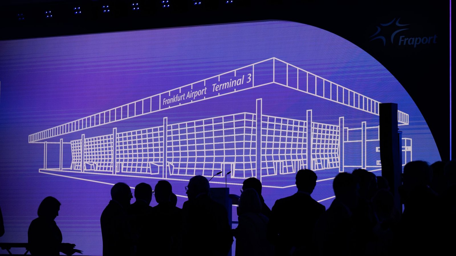 Für Fraport mehr als ein Gebäude: Das Terminal 3.Foto: Boris Roessler/dpa