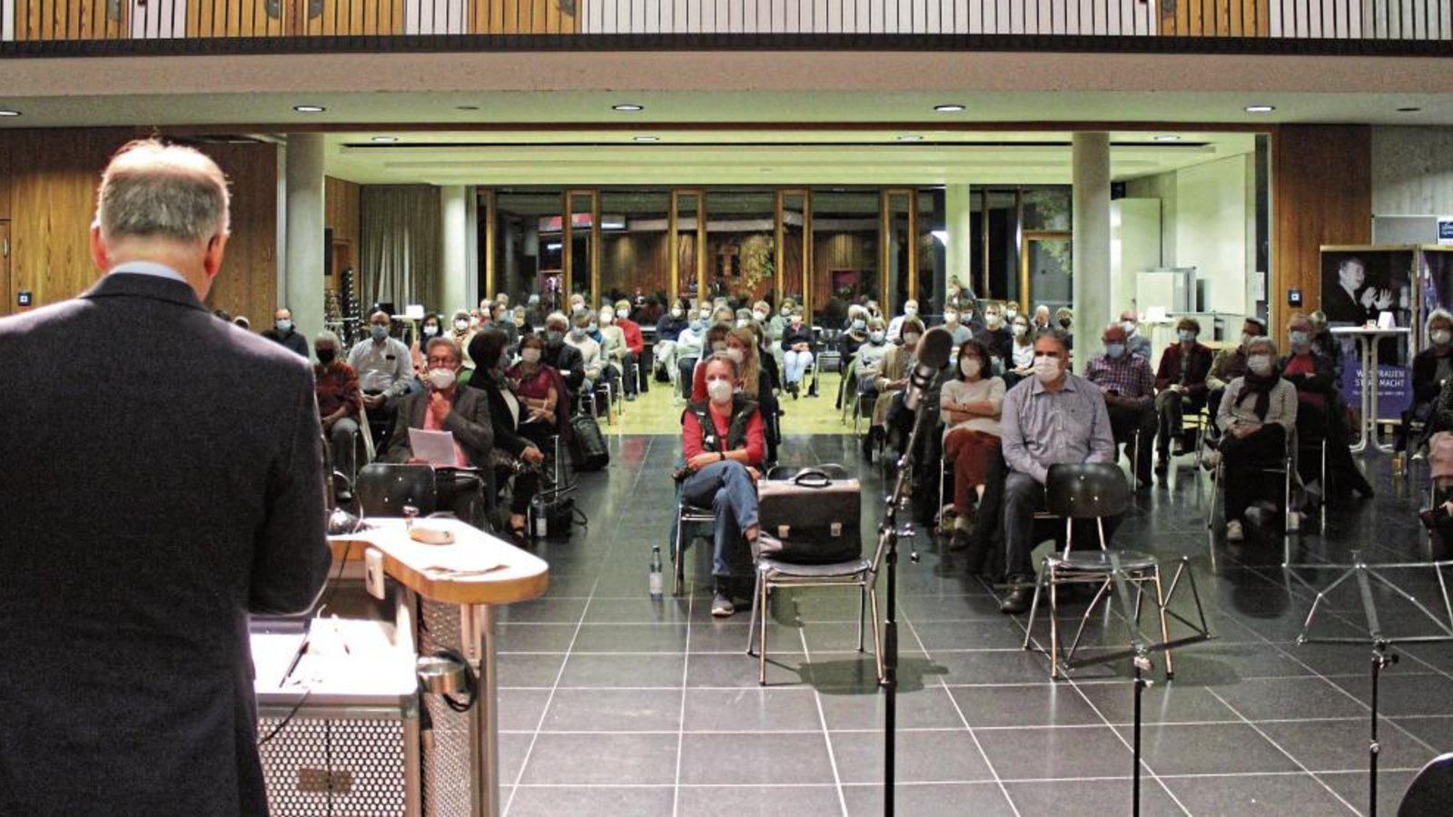 Diskussionsveranstaltung im Lichtenstern-Gymnasium über assistierten Suizid. Foto: p
