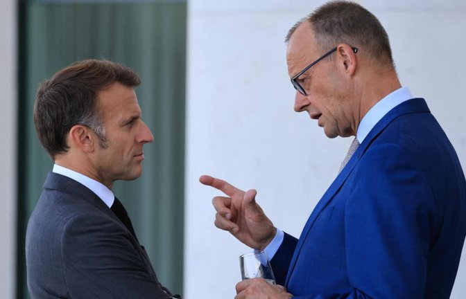 Ziemlich beste Freunde? Frankreichs Präsident Emmanuel Macron (links) und Bundeskanzler Friedrich Merz haben einen harmonischen Start hingelegt. Mittlerweile ist die Euphorie aber merklich abgekühlt.<span class='image-autor'>Ludovic Marin/afp</span>