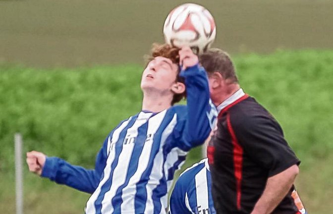 Kevin Leißring (links) ist einer der jungen Gündelbacher, die seit dieser Saison mehr Verantwortung übernehmen müssen. Foto: Simecek