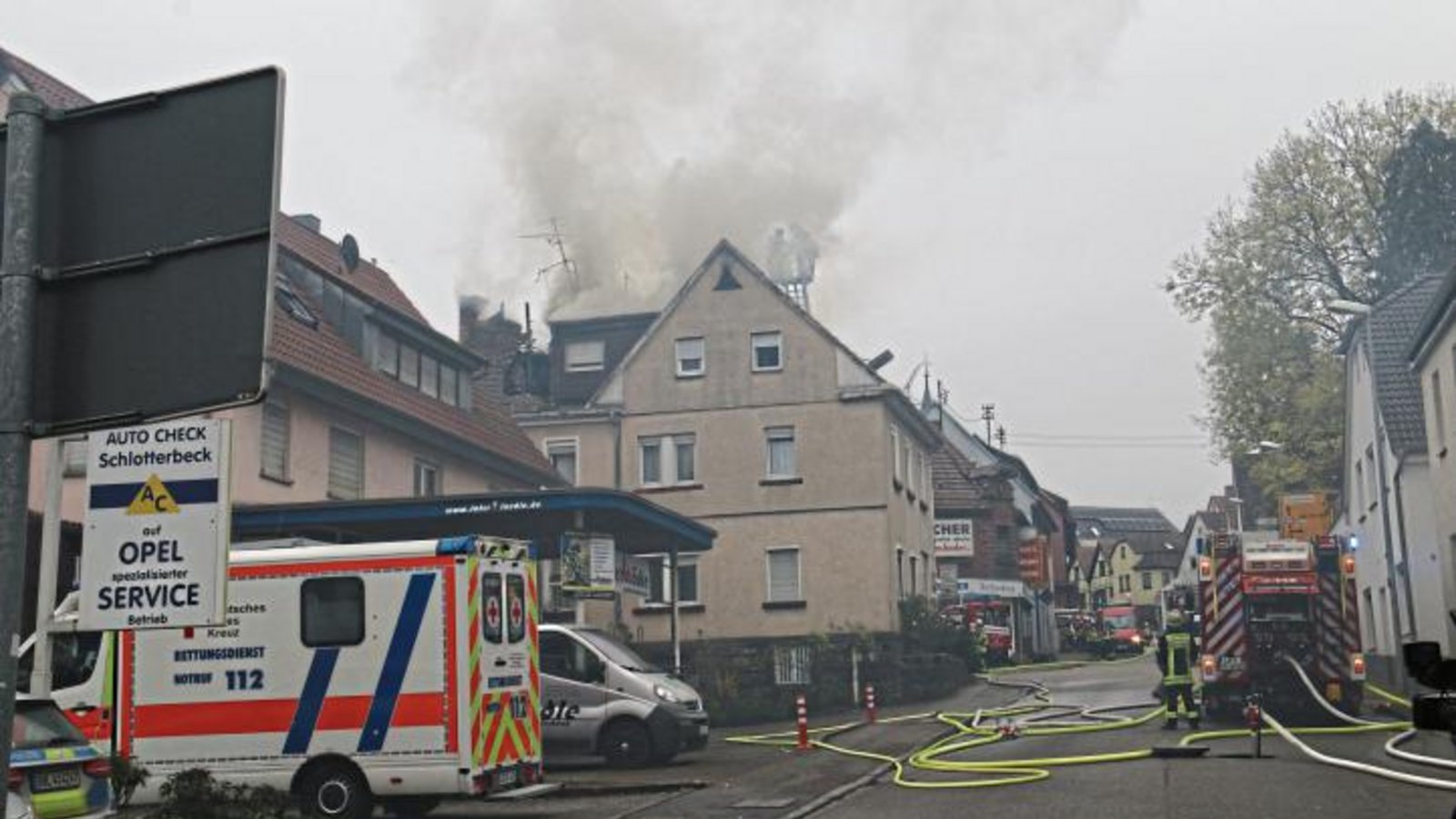 Blick in die Sersheimer Straße, die gestern in diesem Bereich mehrere Stunden gesperrt ist. Blick in die Sersheimer Straße, die gestern in diesem Bereich mehrere Stunden gesperrt ist.