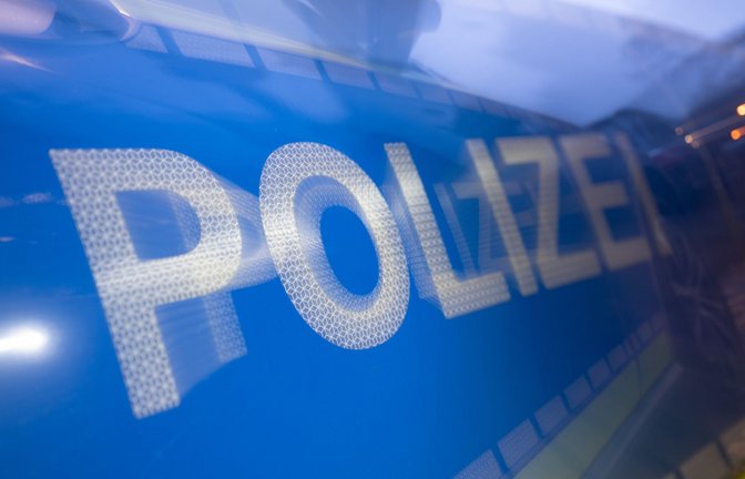 Der 1990 geborene Mann soll sich vor dem Landgericht der baden-württembergischen Stadt wegen Untreue verantworten.(Symbolbild)<span class='image-autor'>Foto: dpa/Marijan Murat</span>