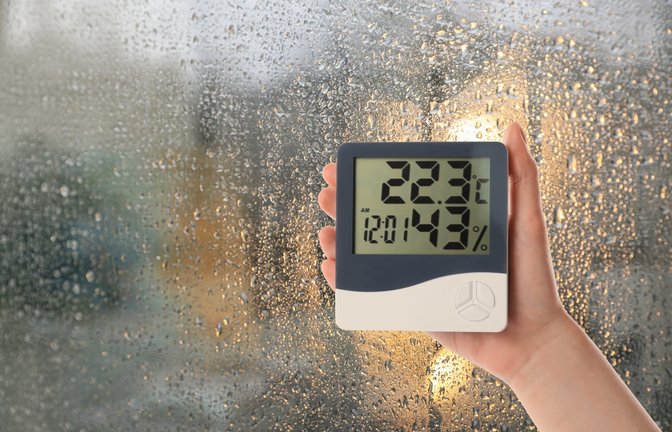 Das aktuell anhaltende Regenwetter sorgt für eine hohe Luftfeuchtigkeit. Aber wie viel Luftfeuchte ist normal?<span class='image-autor'>Foto: New Africa / Shutterstock.com</span>