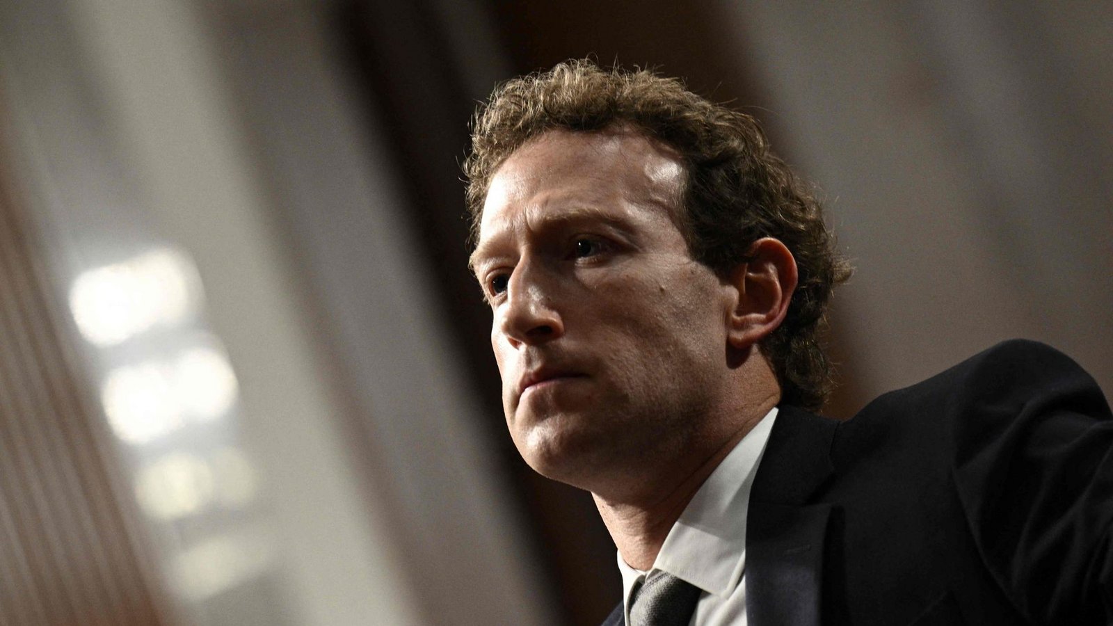 Mark Zuckerberg, Chef des Meta-Konzerns, bei einer Anhörung im US-Senat in WashingtonFoto: AFP/Brendan SMIALOWSKI