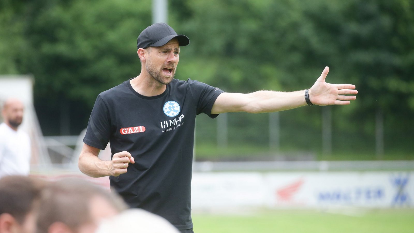 Engagiert am Spielfeldrand: Marco WildersinnFoto: Pressefoto Baumann/Hansjürgen Britsch