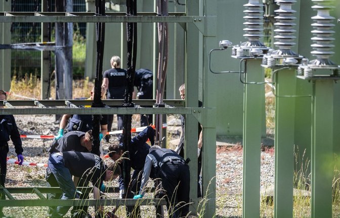 Ein Brand in einem Umspannwerk sorgte am 8. Juni für einen großflächigen Stromausfall in Reutlingen.<span class='image-autor'>Foto: Christoph Schmidt/dpa</span>