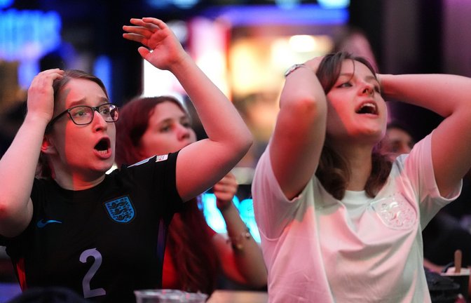 In England wird mit den Fußballfrauen mitgefiebert.<span class='image-autor'>Foto: Jonathan Brady/PA Wire/dpa</span>