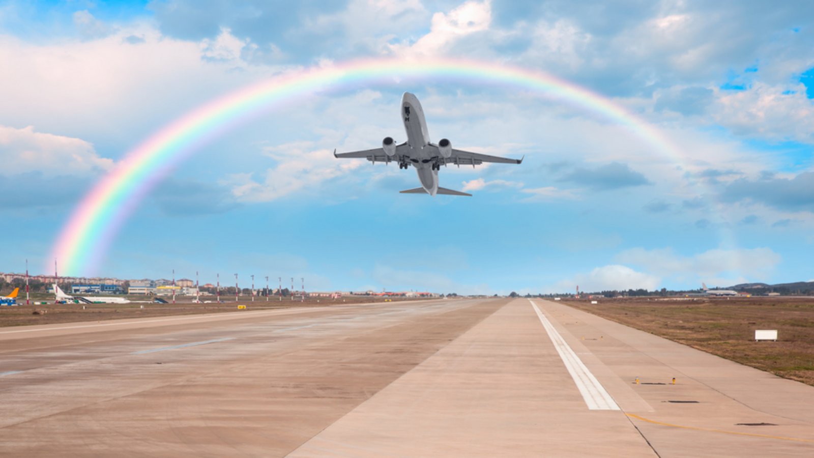 Bei der Flugbuchung findet man unter anderem Nonstop- und Direktflüge. Doch worin besteht der Unterschied?Foto: muratart / shutterstock.com Bei der Flugbuchung findet man unter anderem Nonstop- und Direktflüge. Doch worin besteht der Unterschied?Foto: muratart / shutterstock.com