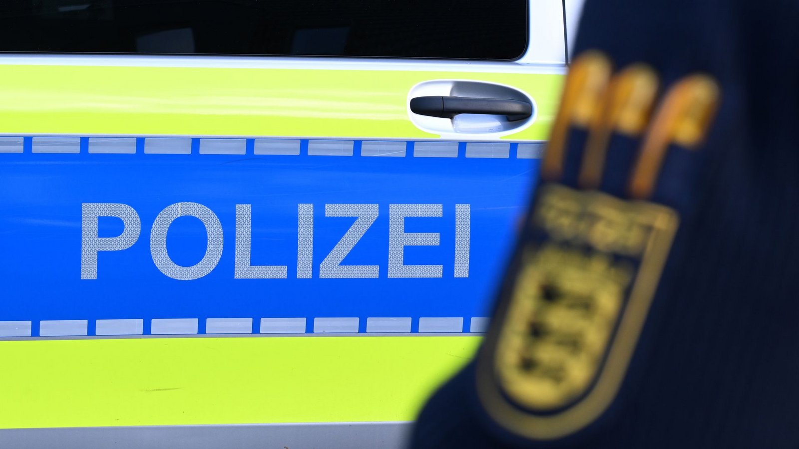 Ein Polizist ist mit seinem Motorrad bei einem Fahrsicherheitstraining verunglückt und gestorben. (Symbolbild)Foto: Bernd Weißbrod/dpa Ein Polizist ist mit seinem Motorrad bei einem Fahrsicherheitstraining verunglückt und gestorben. (Symbolbild)Foto: Bernd Weißbrod/dpa