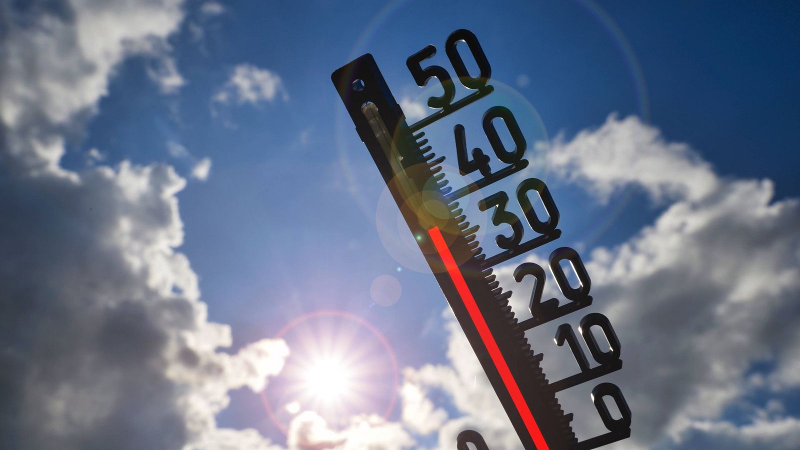 In einigen Gegenden Deutschlands sind die Temperaturen schon im Mai 2022 über 30 Grad gestiegen – in den Sommermonaten könnte es ebenfalls warm und trocken werden.Foto: imago/Michael Weber