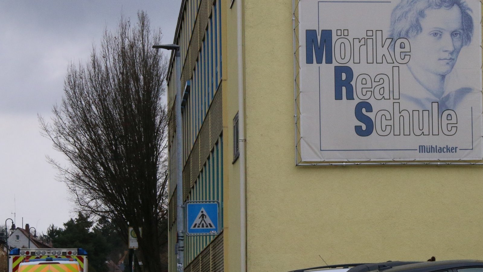 Am späten Vormittag dürfen die Schülerinnen und Schüler wieder in ihre Klassenräume zurück. Foto: Mross