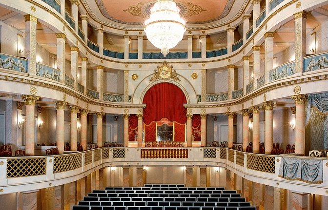 Rundgang im Schlosstheater. <span class='image-autor'>Foto: SSG</span>