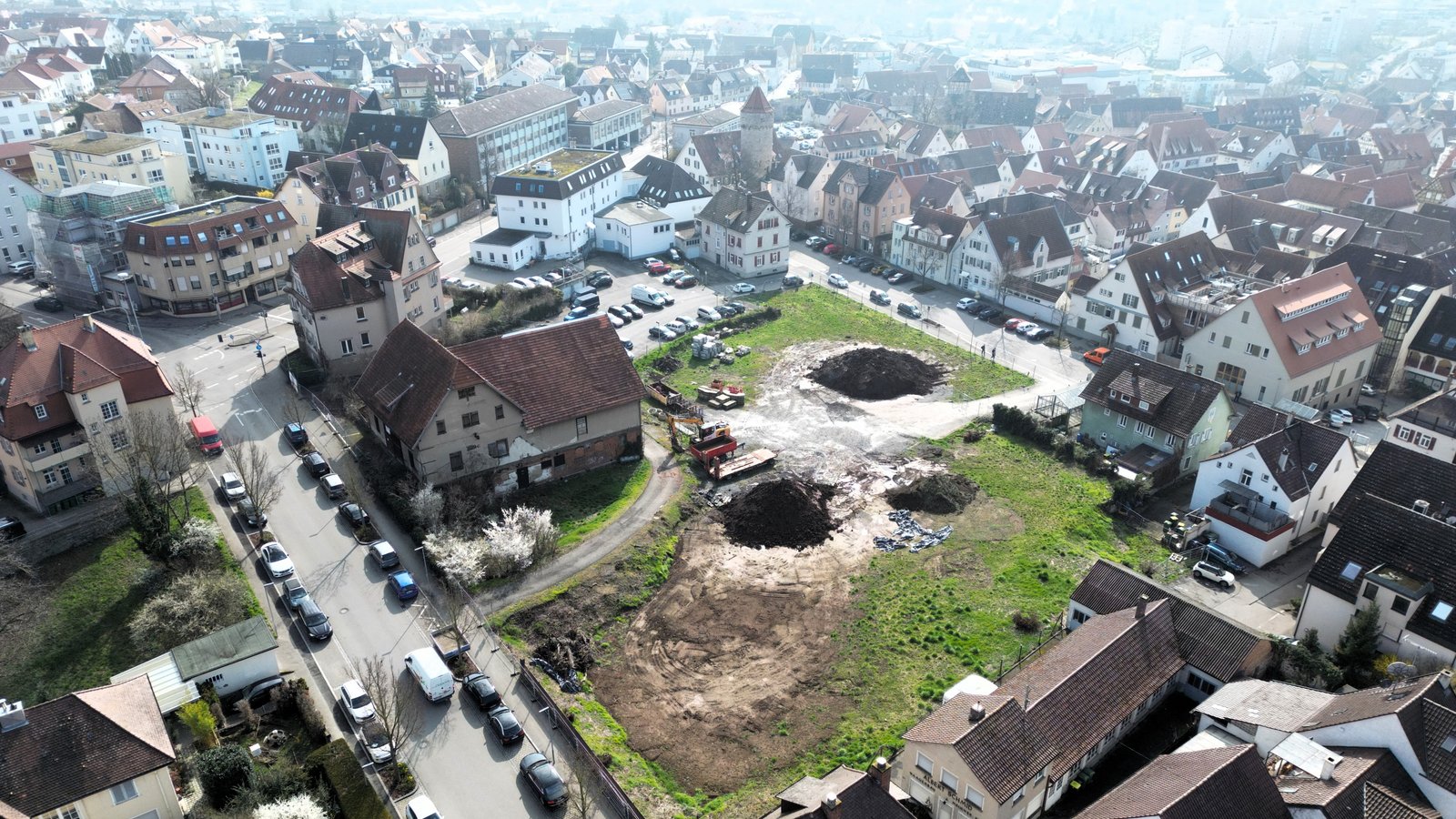 Jetzt geht es los: Der Gemeinderat hat die Stadtverwaltung damit beauftragt, den städtebaulichen Realisierungswettbewerb zum Engel-Areal am Rande der Vaihinger Innenstadt zu starten. Archivfoto: VKZ/Küppers Jetzt geht es los: Der Gemeinderat hat die Stadtverwaltung damit beauftragt, den städtebaulichen Realisierungswettbewerb zum Engel-Areal am Rande der Vaihinger Innenstadt zu starten. Archivfoto: VKZ/Küppers