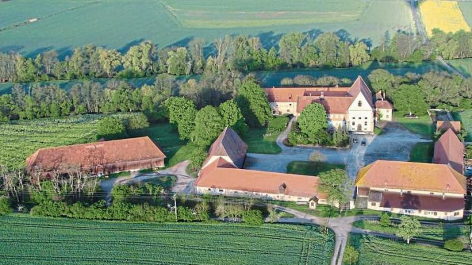 Der Besitzer darf einen Zaun rund um die Domäne Rechentshof ziehen. Foto: Archiv Der Besitzer darf einen Zaun rund um die Domäne Rechentshof ziehen. Foto: Archiv