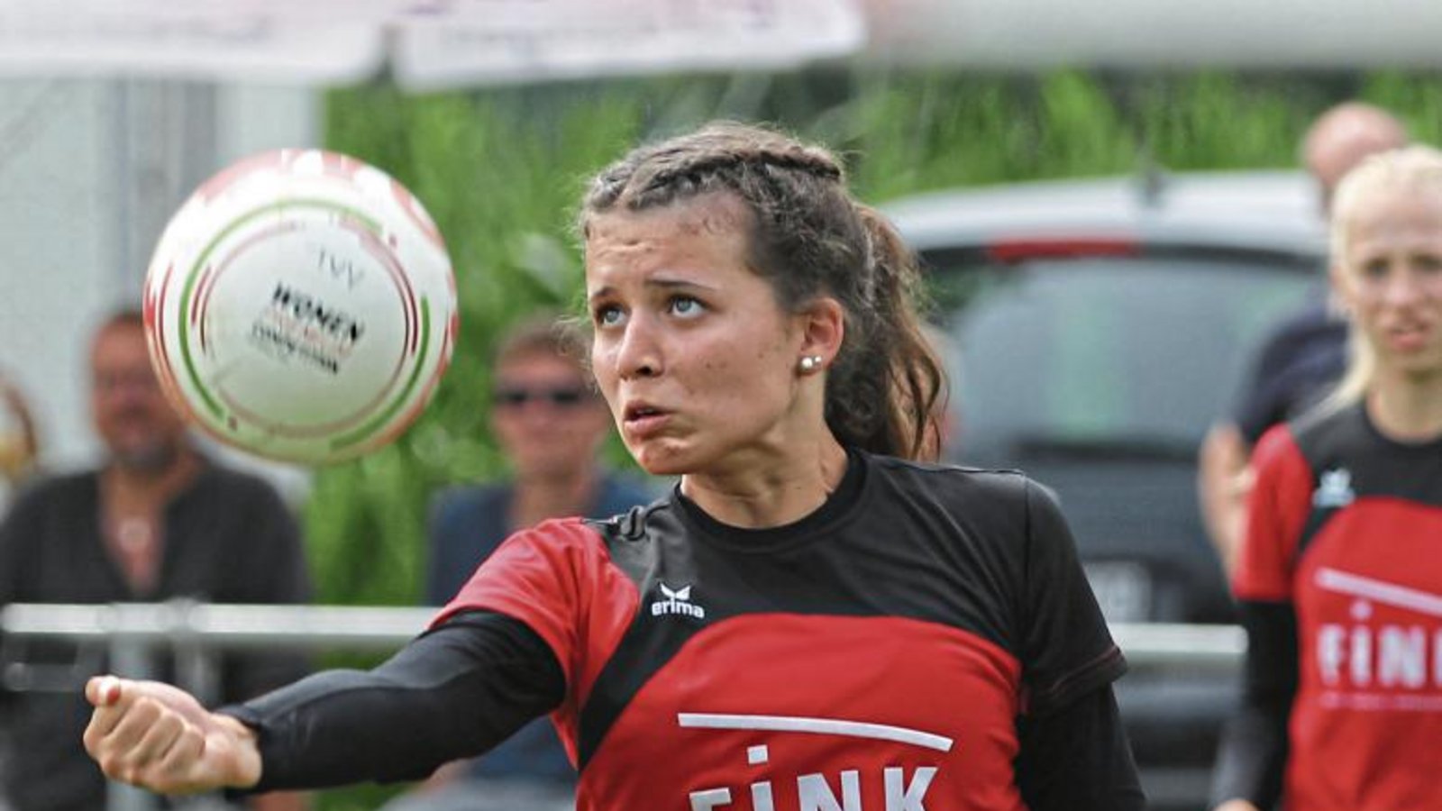 Für Spielerinnen wie Isabel Grau richtet die DFBL die U-19-DM aus. Foto: Nachreiner