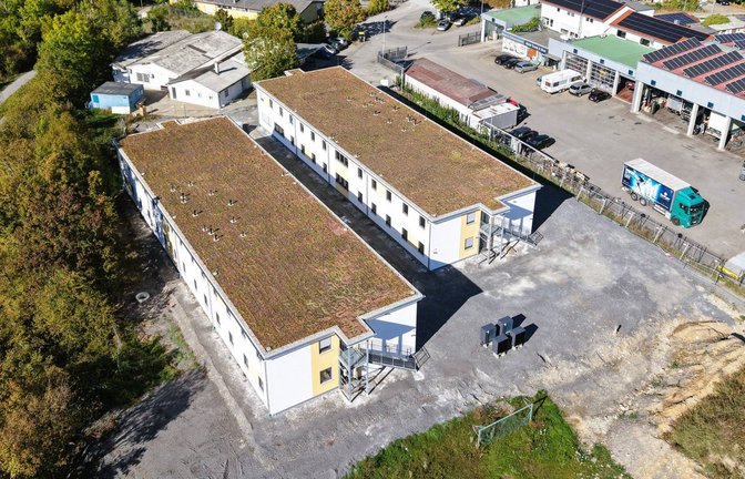 Die neuen Unterkünfte in der Hauffstraße sind bezugsfertig, nur die Außenanlagen fehlen noch. Archivfoto: VKZ/Küppers