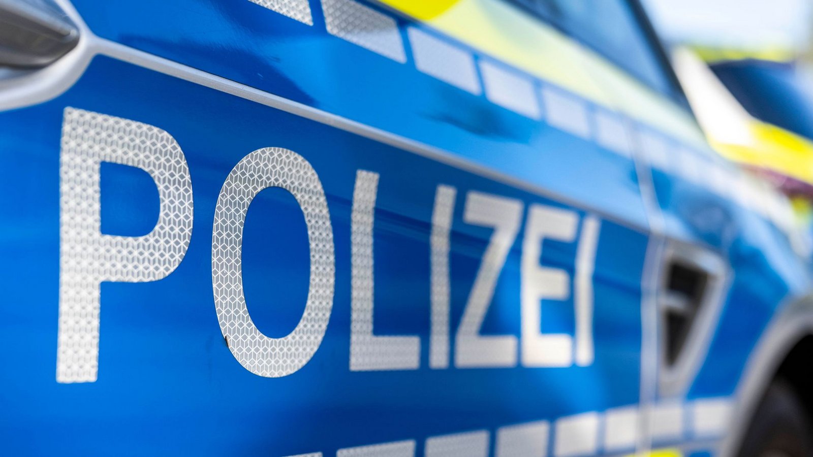 Die Polizei nahm einen Verdächtigen fest (Symbolbild).Foto: dpa/David Inderlied Die Polizei nahm einen Verdächtigen fest (Symbolbild).Foto: dpa/David Inderlied