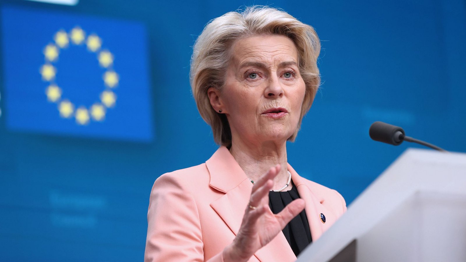 Ursula von der Leyen ist seit dem 1. Dezember 2019 Präsidentin der Europäischen Kommission. Sie strebt eine zweite Amtszeit an.Foto: IMAGO/Xinhua/IMAGO/Zhao Dingzhe Ursula von der Leyen ist seit dem 1. Dezember 2019 Präsidentin der Europäischen Kommission. Sie strebt eine zweite Amtszeit an.Foto: IMAGO/Xinhua/IMAGO/Zhao Dingzhe