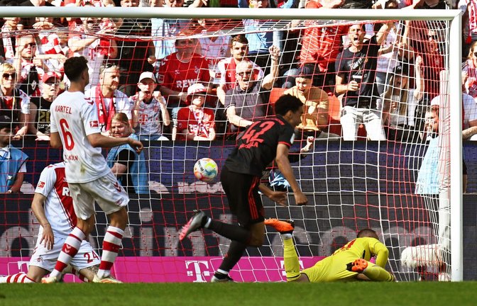 Jamal Musiala (M.) schoss den FC Bayern zum Sieg und zur deutschen Meisterschaft.<span class='image-autor'>Foto: Federico Gambarini/dpa</span>