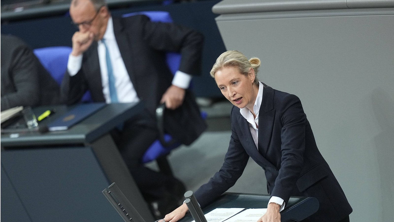 In der Generaldebatte übte die AfD-Vorsitzende Alice Weidel scharfe Kritik am Wirtschaftskurs von Kanzler Friedrich Merz.Foto: Michael Kappeler/dpa In der Generaldebatte übte die AfD-Vorsitzende Alice Weidel scharfe Kritik am Wirtschaftskurs von Kanzler Friedrich Merz.Foto: Michael Kappeler/dpa