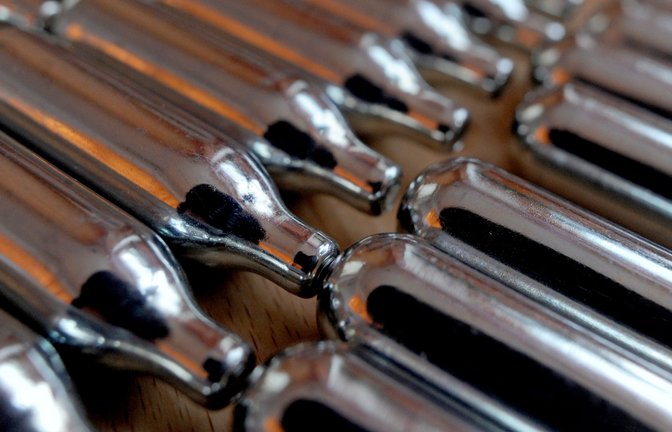 Lachgas wird offenbar vermehrt als Droge missbraucht (Symbolbild).<span class='image-autor'>Foto: IMAGO/Funke Foto Services/IMAGO/WEISSENFELS, Markus</span>