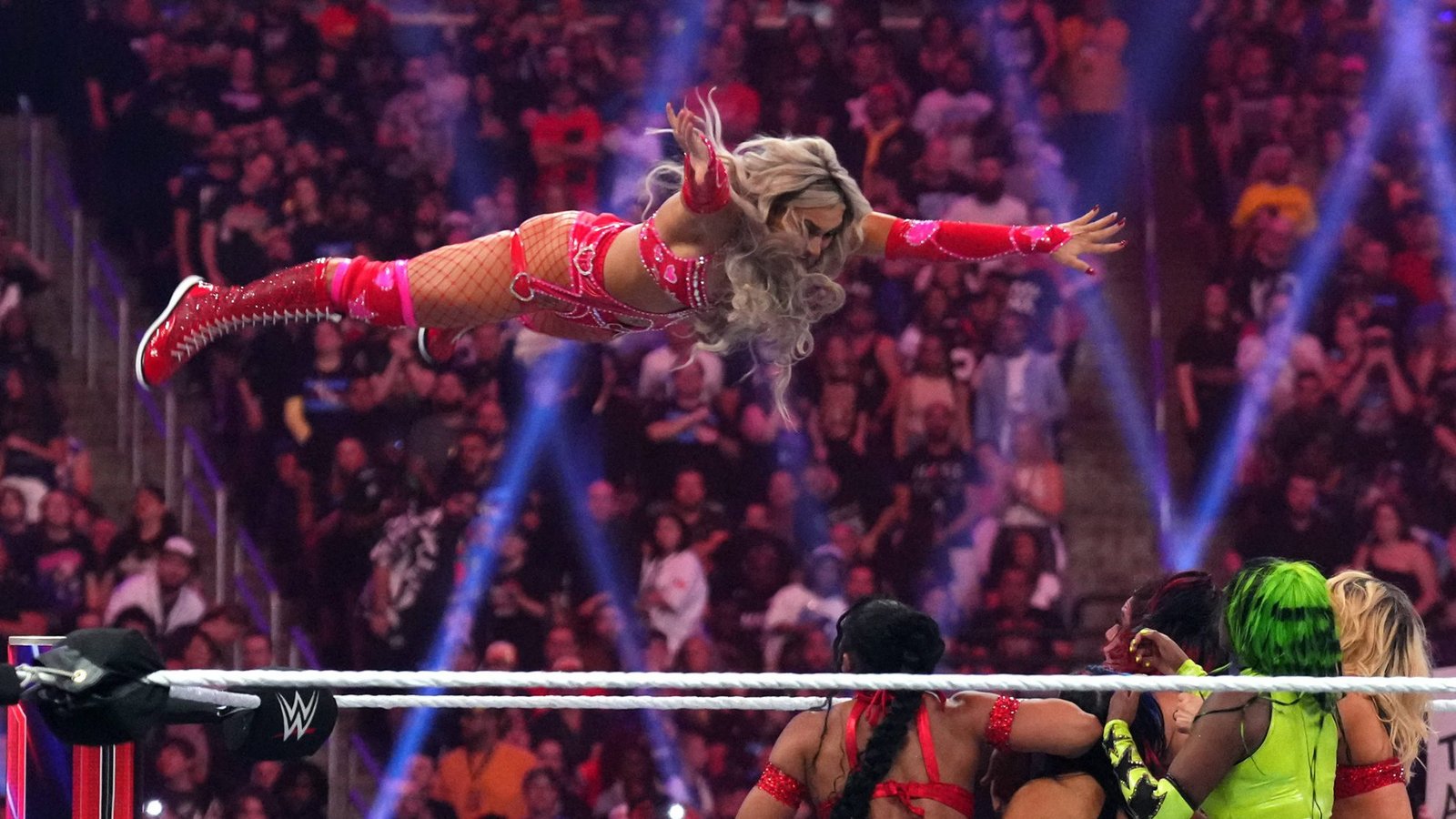 Tiffany Stratton (hier beim "Royal Rumble" 2024) tritt bei "Crown Jewel" gegen Stephanie Vaquer an.Foto: IMAGO / Imagn Images Tiffany Stratton (hier beim "Royal Rumble" 2024) tritt bei "Crown Jewel" gegen Stephanie Vaquer an.Foto: IMAGO / Imagn Images