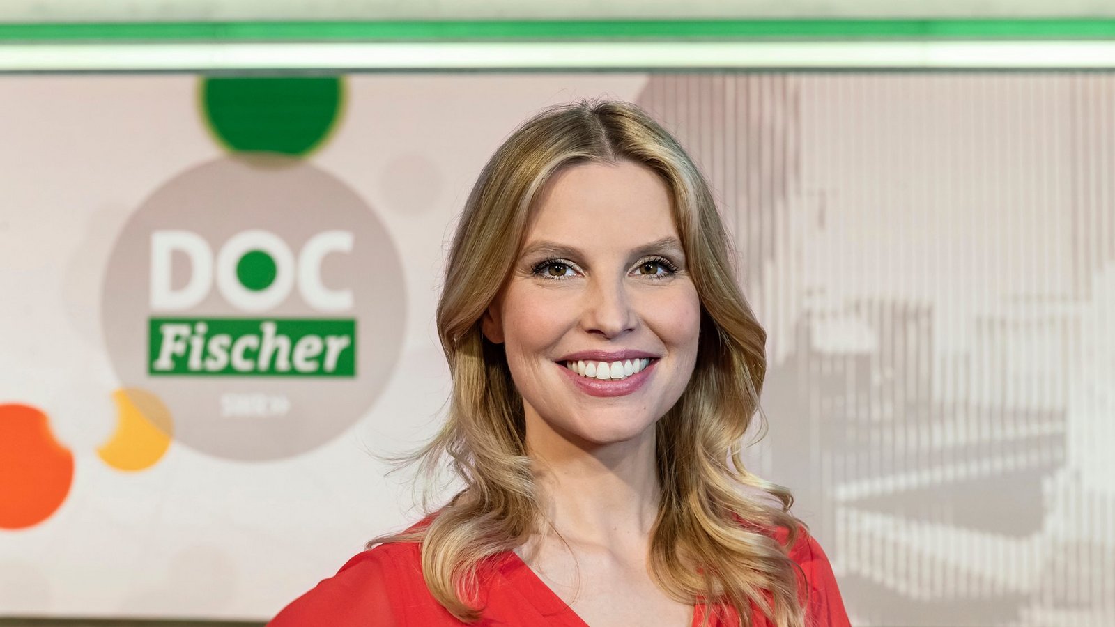 Die Ärztin und Journalistin Dr. Julia Fischer präsentiert neueste medizinische Erkenntnisse und Behandlungsmethoden und gibt Tipps, wie man fit und gesund bleiben kann.Foto: SWR/Patricia Neligan