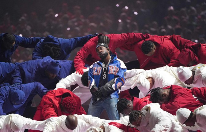 US-Rapper Kendrick Lamar bei seiner Halbzeit-Show beim Super Bowl 2025.<span class='image-autor'>Foto: AFP</span>