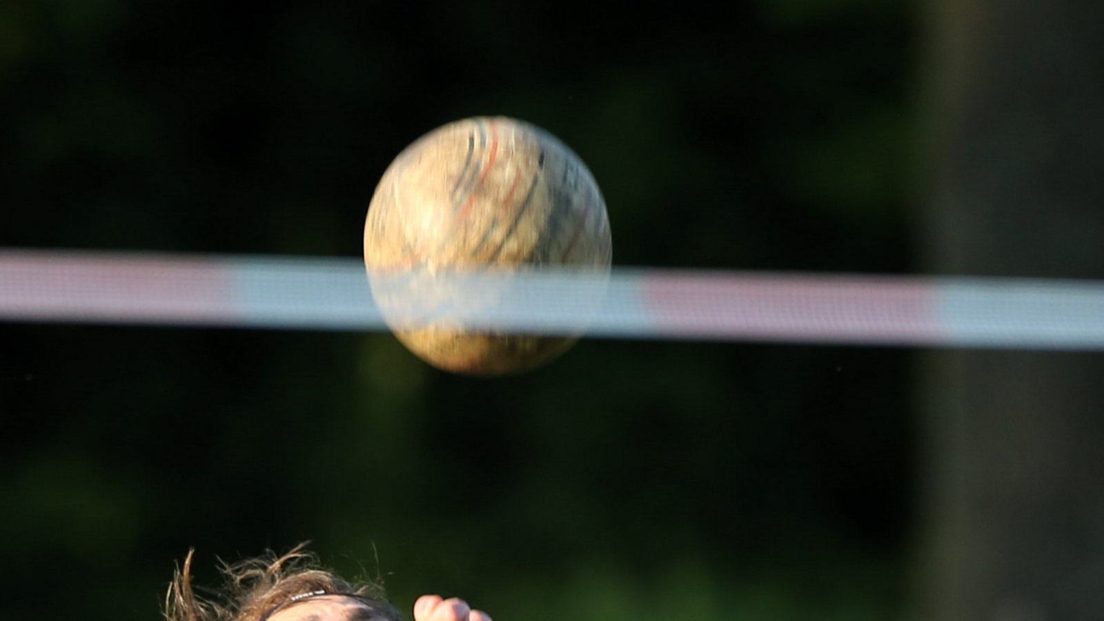 Ball und DM-Endrunde fest im Blick: Jaro Jungclaussen ist beim TV Vaihingen fürs Zuspiel verantwortlich. Am Samstag kommt es zum zweiten Aufeinandertreffen mit Käfertal. Foto: Küppers