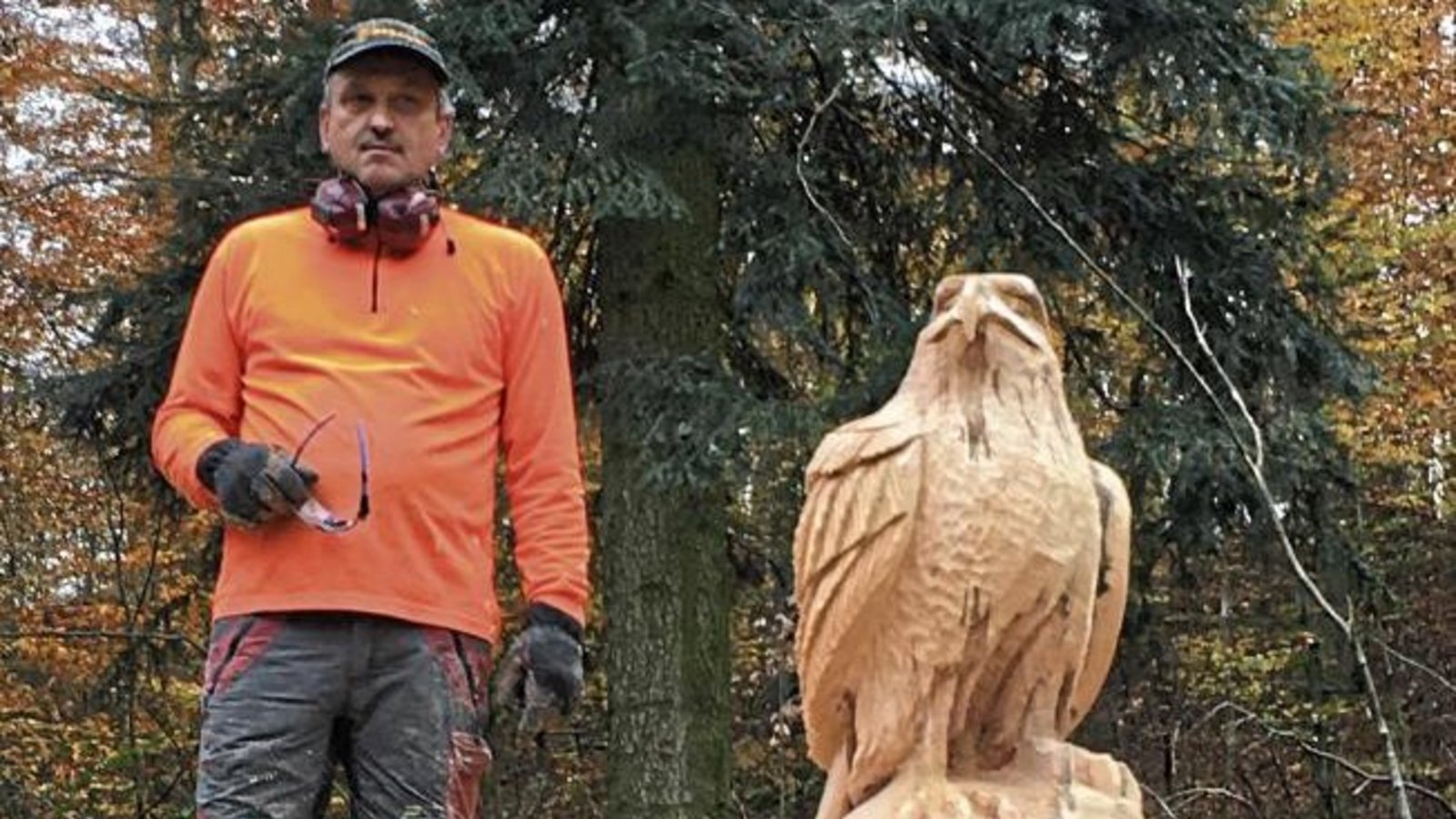 Jürgen Rebstock hat dieses Kunstwerk samt Künstler bei der Radausfahrt des RSV am Samstag zwischen Illingen und Schützingen entdeckt. Jürgen Rebstock hat dieses Kunstwerk samt Künstler bei der Radausfahrt des RSV am Samstag zwischen Illingen und Schützingen entdeckt.