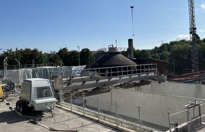 Der aktuell unangenehme Geruch in Rommeldhausen hat mit dieser Baustelle zu tun.<span class='image-autor'>Gemeinde Kernen/Hoffmann</span>