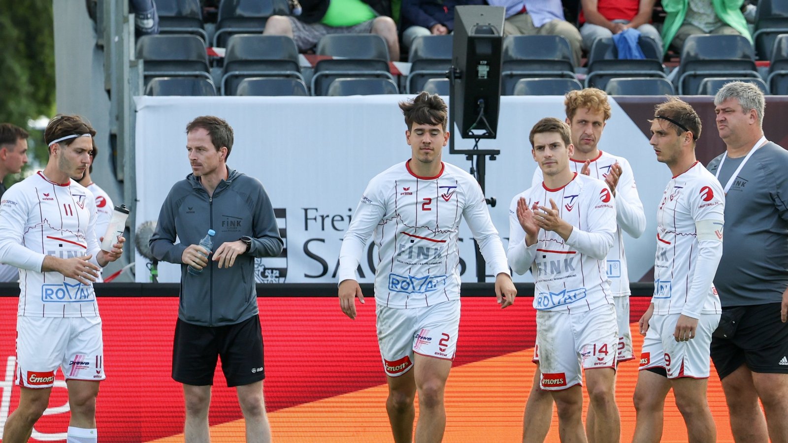 Dürfen sich über Rang drei bei der deutschen Meisterschaft freuen: Die Faustballer des TV Vaihingen. Foto: Uwe Spille/Deutsche Faustball Liga