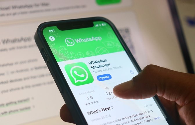 Apple- und iPhone-Nutzer sollten WhatsApp dringend aktualisieren.<span class='image-autor'>Foto: Creative Salim</span>
