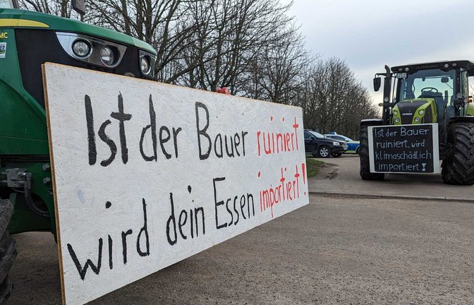 Landwirte sammelten sich mit Traktoren zu der  Demonstration in Freiburg.<span class='image-autor'>Foto: dpa/Martin Oversohl</span>