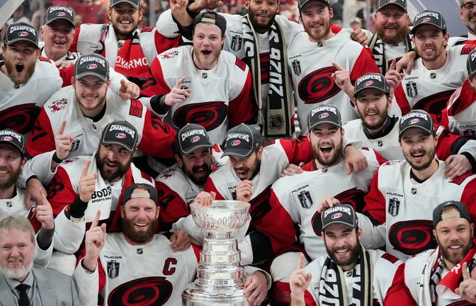 Die Hurricanes präsentierten sich als echtes Team.<span class='image-autor'>Foto: John Locher/AP/dpa</span>