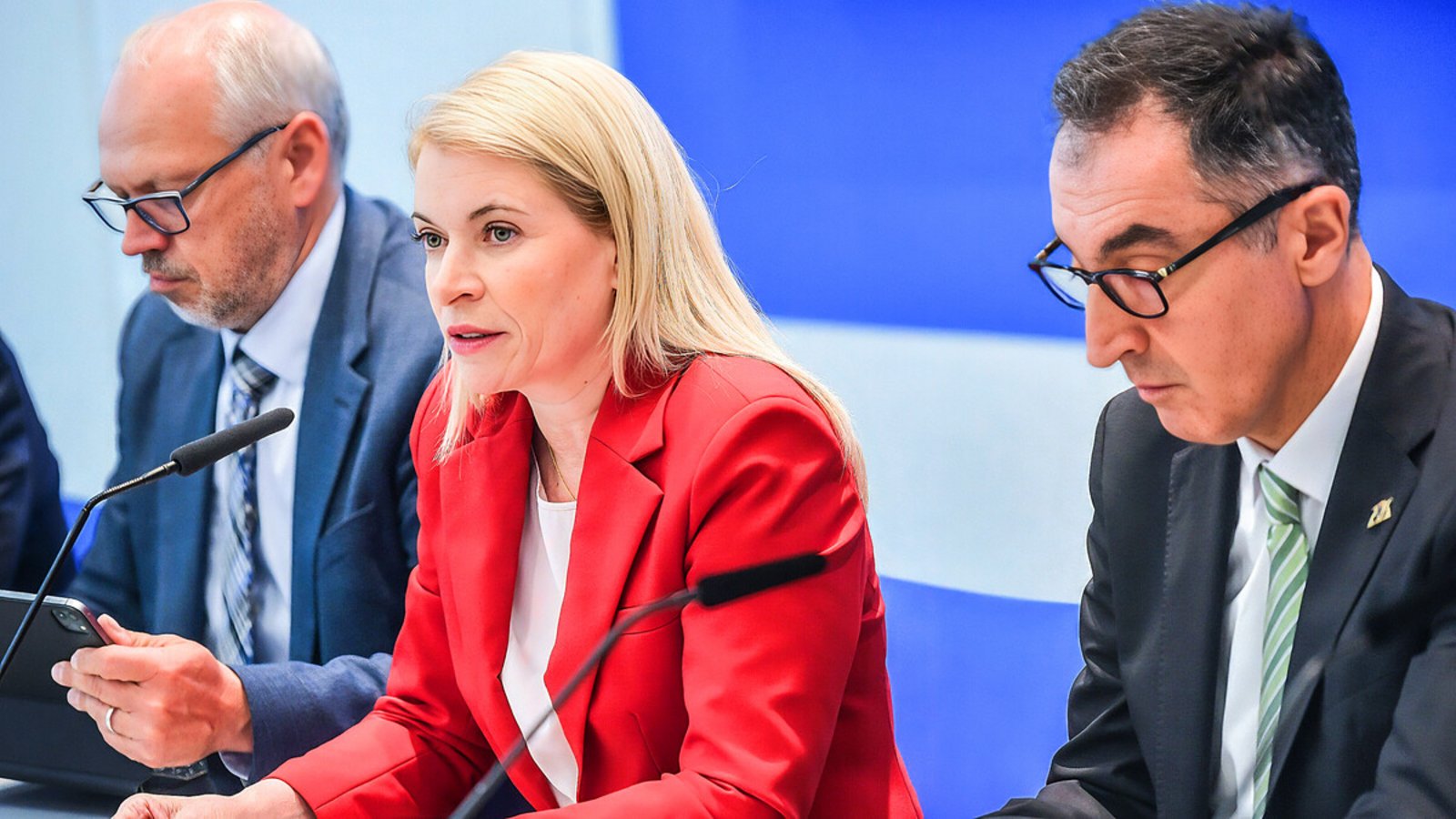 Bahnchefin Evelyn Palla verspricht für die Zukunft mehr Transparenz.Foto: Lichtgut/Max Kovalenko Bahnchefin Evelyn Palla verspricht für die Zukunft mehr Transparenz.Foto: Lichtgut/Max Kovalenko