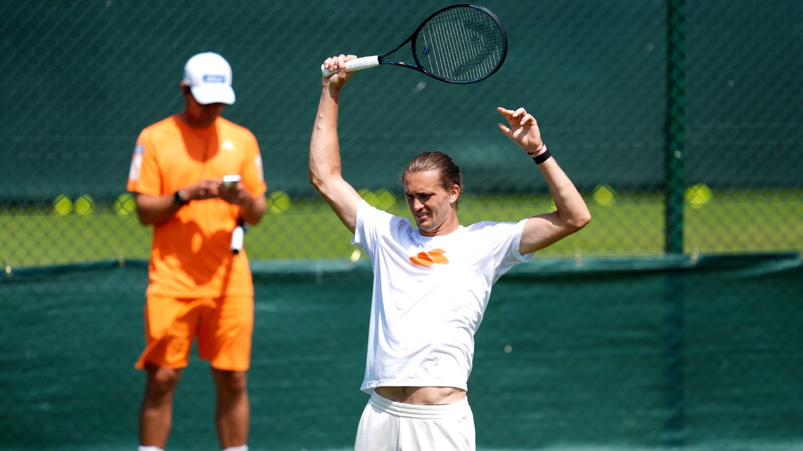 Alexander Zverev möchte endlich auch in Wimbledon weit kommen.Foto: Adam Davy/PA Wire/dpa